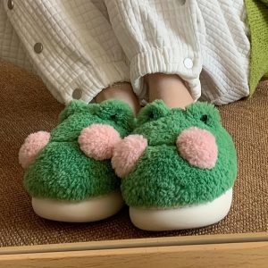 Cute Green Frog Fluffy Faux Fur Slippers, Women Winter Closed Toe Plush Home Slippers, Kawaii Animal Cozy Memory Foam Slides Shoes